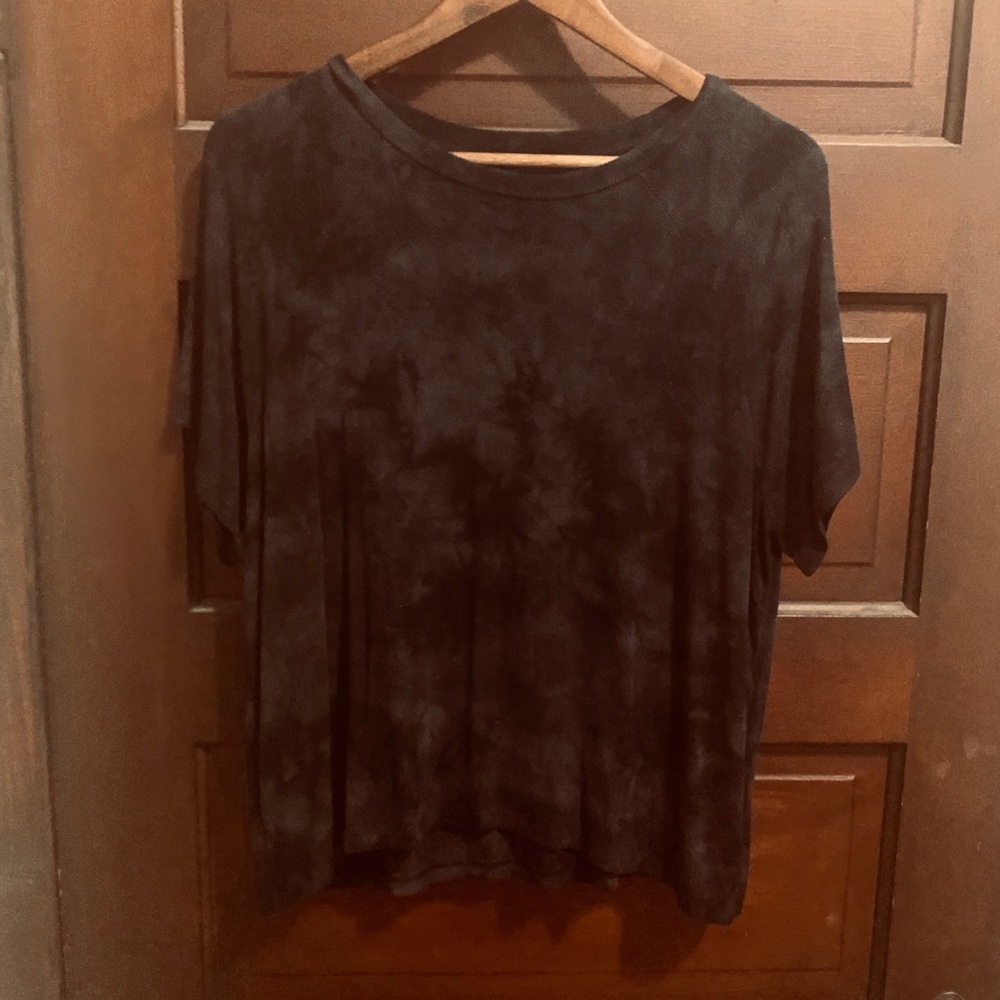 Super soft tie dye cropped top☕️